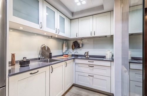 Milla de Oro Apartment | Cozy 2-Bedroom Terrace Apartment in Salamanca, Pet Friendly