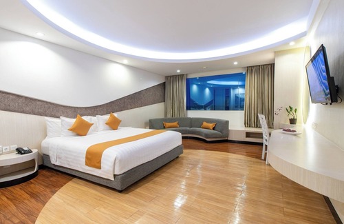 West Cirebon Hotel | Discover ASTON Cirebon Hotel & Convention Center Awaits