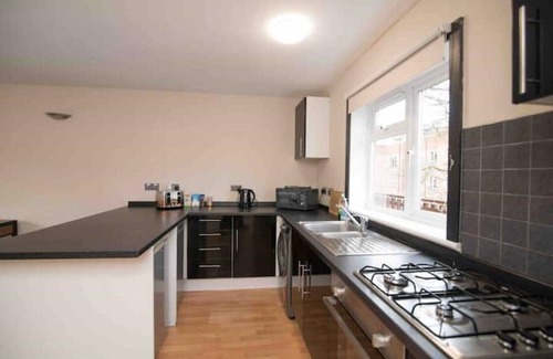 Maidenhead Apartment | Cozy Aston Henry James Flat Near Train Station & Town