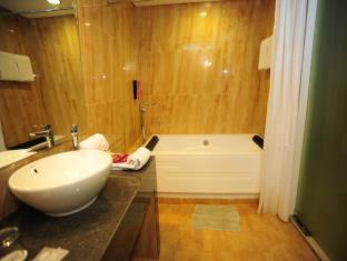 Rembang Hotel | Inviting favehotel Rembang: Pool Access & Family-Friendly