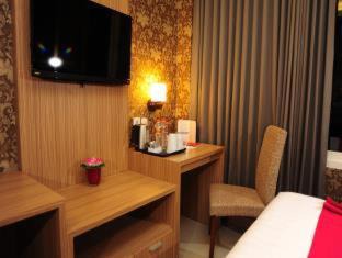 Rembang Hotel | Inviting favehotel Rembang: Pool Access & Family-Friendly