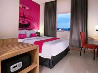 Rembang Hotel | Inviting favehotel Rembang: Pool Access & Family-Friendly