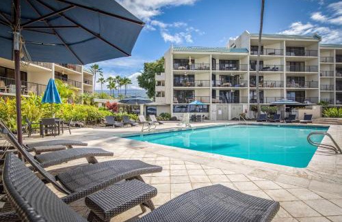 Kailua-Kona Hotel | Oceanfront Comfort at Aston Kona By The Sea - 4 Star Retreat