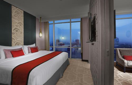 Kebagusan Hotel | Discover ASTON Priority Simatupang: 4-Star with Pool & More
