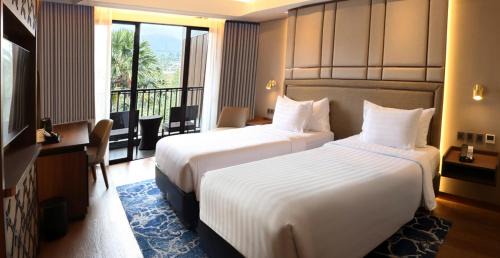 Sukaraja Hotel | Experience ASTON Sentul Lake Resort & Conference Center