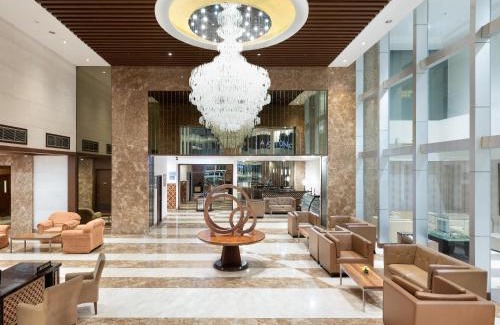 Laweyan Hotel | Discover ASTON Solo Hotel: A 4-Star Gem with Pool Access