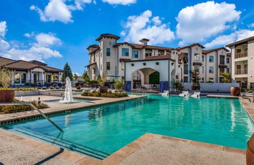 McNeil Apartment | CozySuites on I-35: Pool, Spa & Family-Friendly Amenities