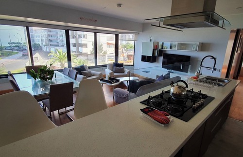 Santa Cruz Apartment | Ocean View Escape with Pet-Friendly Amenities