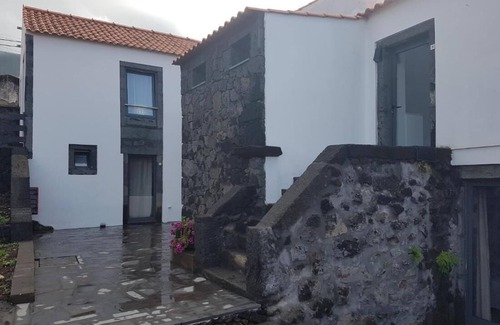 Sao Roque do Pico House | Inviting Double Room in Sao Roque do Pico with Breakfast