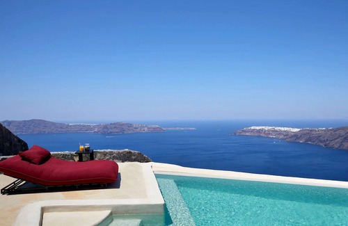 Imerovigli Villa | Exquisite Imerovigli Villa with Private Pool & Caldera Views