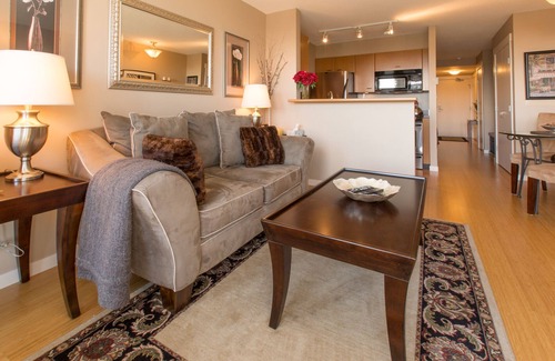 Inner Harbour Condo | Astoria Cozy: Beautiful Condo with Pool in Downtown Victoria