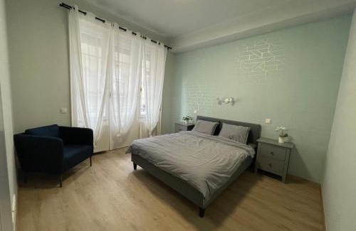 Jozsefvaros Apartment | Experience Astoria Downtown Superior - 4 Star Rated Hotel