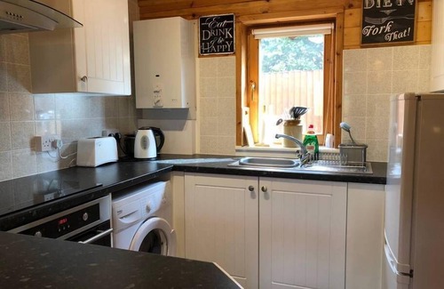 Broadstairs Cabin | Astoria: Oceanfront Retreat with Spa and Stunning Views