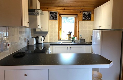 Broadstairs Cabin | Astoria: Oceanfront Retreat with Spa and Stunning Views
