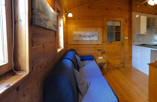 Broadstairs Cabin | Astoria: Oceanfront Retreat with Spa and Stunning Views