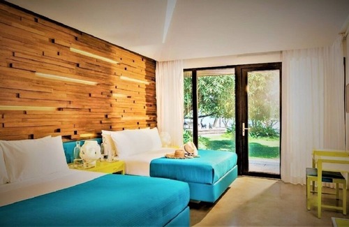 Puerto Princesa Resort | Discover Astoria Palawan Beach Resort & Water Theme Park