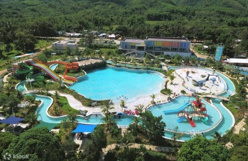 Puerto Princesa Resort | Discover Astoria Palawan Beach Resort & Water Theme Park