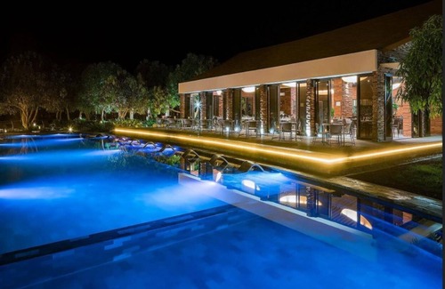 Puerto Princesa Resort | Discover Astoria Palawan Beach Resort & Water Theme Park