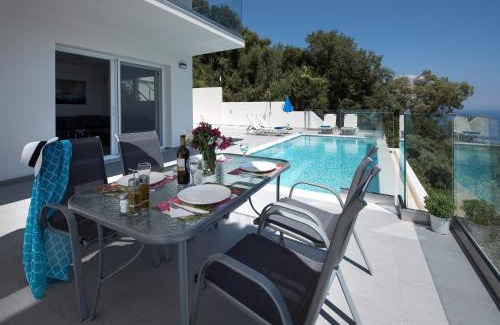 Pirgi Villa | Charming Villa Clara - 2 Bedrooms with Ocean & Mountain Views