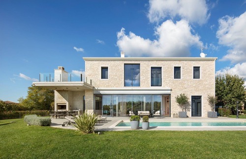 Sveti Lovrec Villa | Relaxing Istra Villa with Private Pool & Mini Golf Course