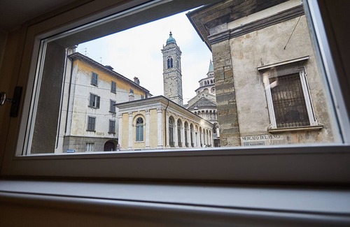 Citta Alta Apartment | Experience ASTRA Loft with Cathedral Views & Spa Amenities