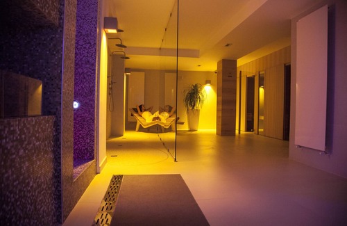 Altavilla Silentina Hotel | Relax at Astrea Wellness & Spa with Pool and Spa Services
