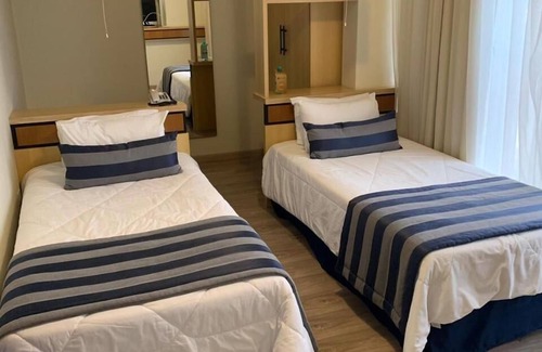 Centro Hotel | Guest Rated 9.2: Astron Suítes São José dos Pinhais by Nobile