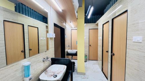 Vile Parle East Hotel | Budget-Friendly Astropods: Rated 8/10 by Guests