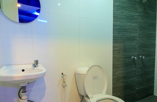 Calamba Hotel | Budget-Friendly Stay at Astrotel Calamba with Breakfast