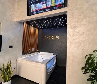 Cosenza Bed & Breakfast | Guest Rated ASTRUM b&b: Family-Friendly with Hot Tub
