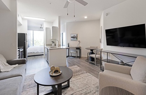 Tempe Apartment | ASU-Tempe Apartments by Landing