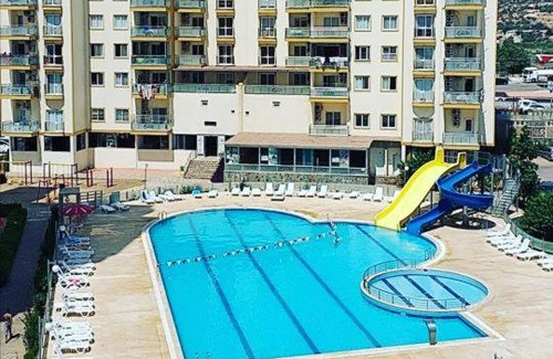 Artikli Apartment | Pet-Friendly Asude Evleri with Pool and Child Amenities