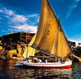 Aswan Boat Rental | Experience Aswan: Family-Friendly Hotel with Pool Access