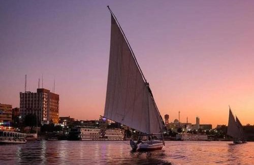 Aswan Boat Rental | Experience Aswan: Family-Friendly Hotel with Pool Access