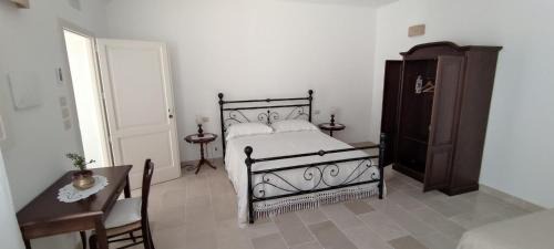 Gagliano del Capo Bed & Breakfast | Child-Friendly Asylum Amicorum Bed & Breakfast - 10/10 Rating