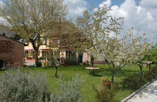 Lucca House | Experience Tranquility Near Lucca's Historic Wonders