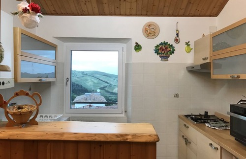 Bagni San Filippo Apartment | Family-Friendly Retreat at Ale's House with Kitchen Access