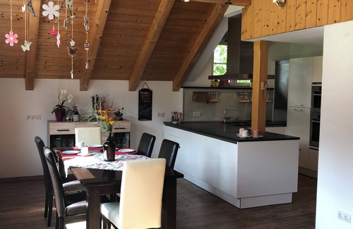 Bad Goisern Apartment | Cozy Holiday Apartment Ideal for Families and Friends