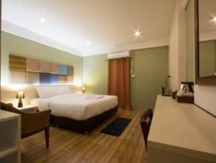 Wua Lai Hotel | Child-Friendly Comfort at At Ease Bijou - Rated 8/10