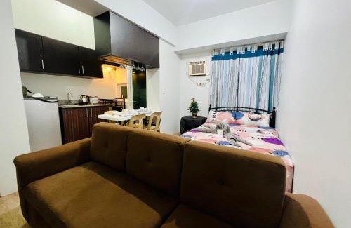 Muntinlupa Apartment | Cozy Condo with Free Pool Access for Families and Pets