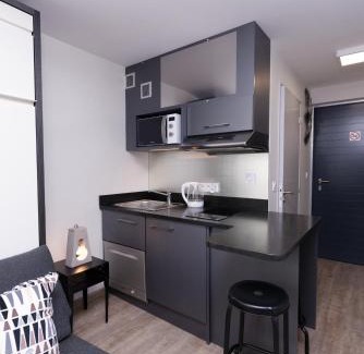 Villette Gare Apartment | Inviting Retreat: At Home in Lyon - Guest Rated 9/10