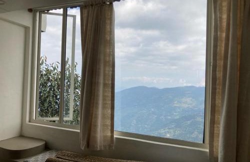 Darjeeling House | Inviting At Home Inn Darjeeling: Rated 9/10 & Family-Friendly