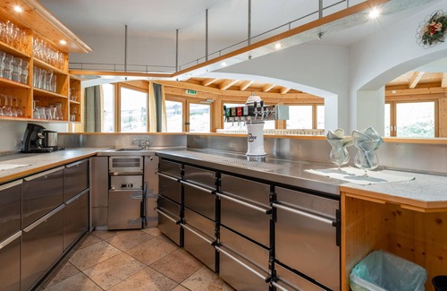 Kelchsau Ski Chalet | Ideal Group House with Cinema, Sauna & Pet-Friendly Amenities