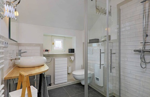 Bleckede Apartment | Elegant Guesthouse Alte Schmiede in Historic Bleckede
