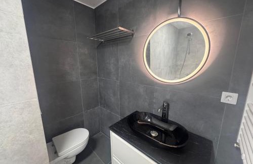 Bucharest City-Centre Apartment | AT Modern Boutique