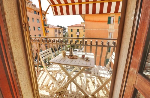 Levanto House | Experience Comfort at Number 16 with Spa and Breakfast