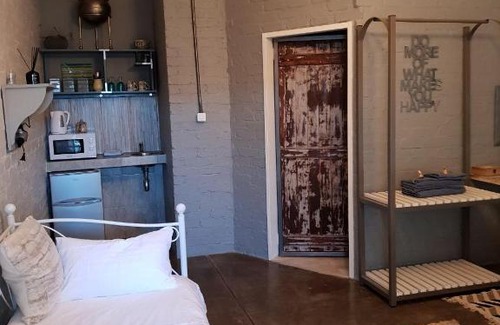 Zeerust House | Serene Stays at At Rest: 4-Star Comfort & Great Amenities
