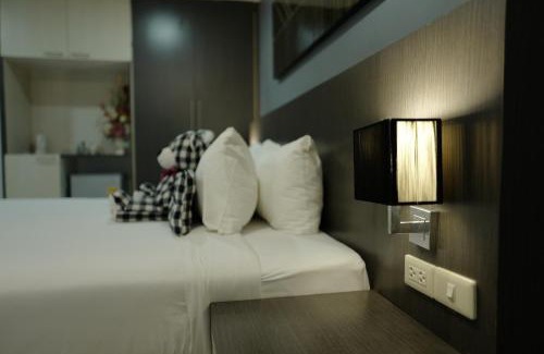Sakon Nakhon Hotel | Discover Comfort at Sakon Hotel with Delicious Breakfast