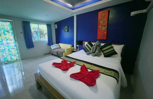 Ao Nang Hotel | Explore At Thara Aonang: Guest Rated 10/10 with Pool & Dining