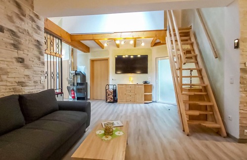 Geratal House | At the entrance of the nature park "Thuringian Forest" you can experience pure nature, escape from e